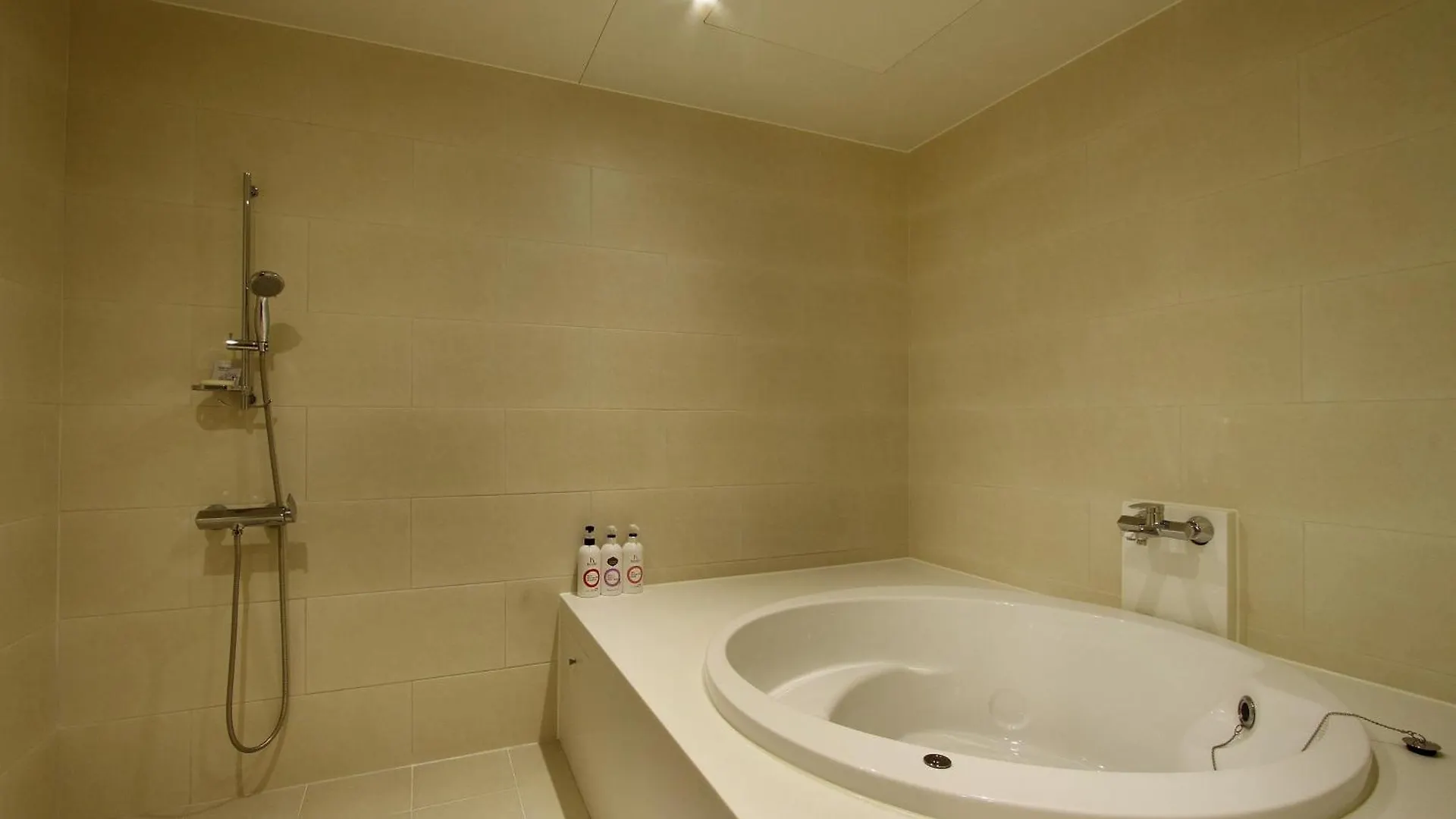 Bando Tourist Hotel Incheon Korsel