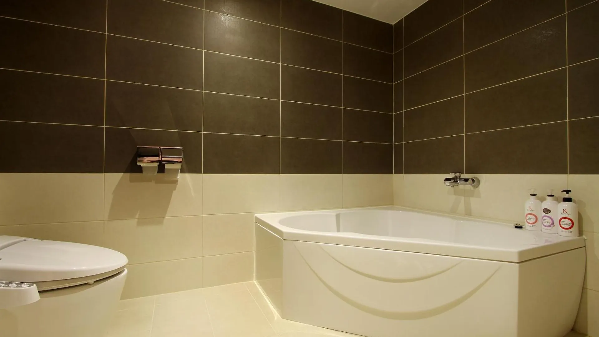 Bando Tourist Hotel Incheon