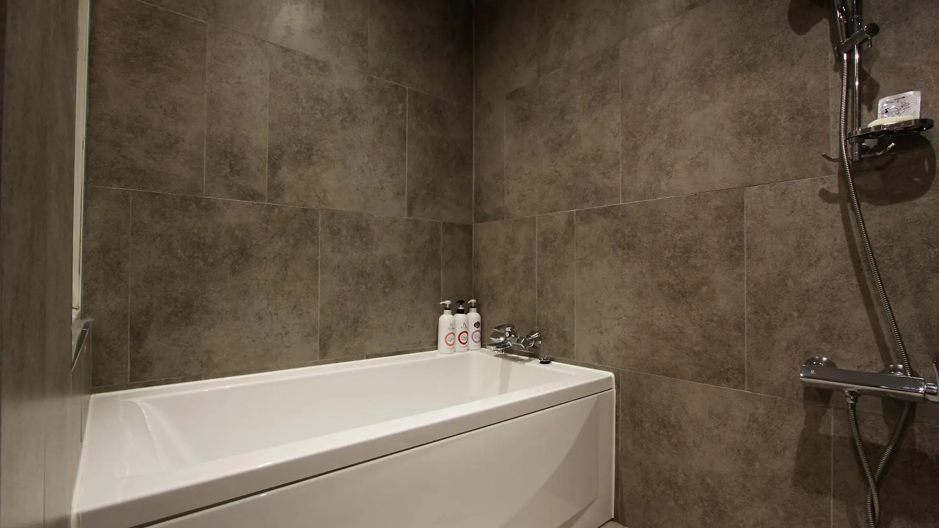 Bando Tourist Hotel Incheon