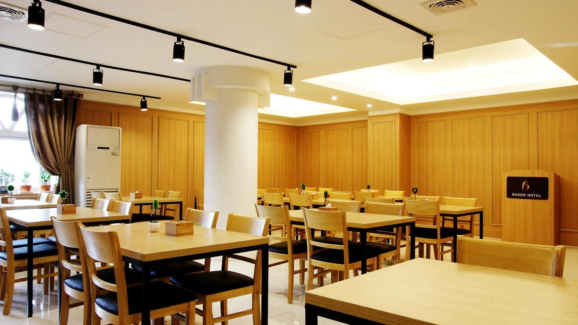 Bando Tourist Hotel Incheon