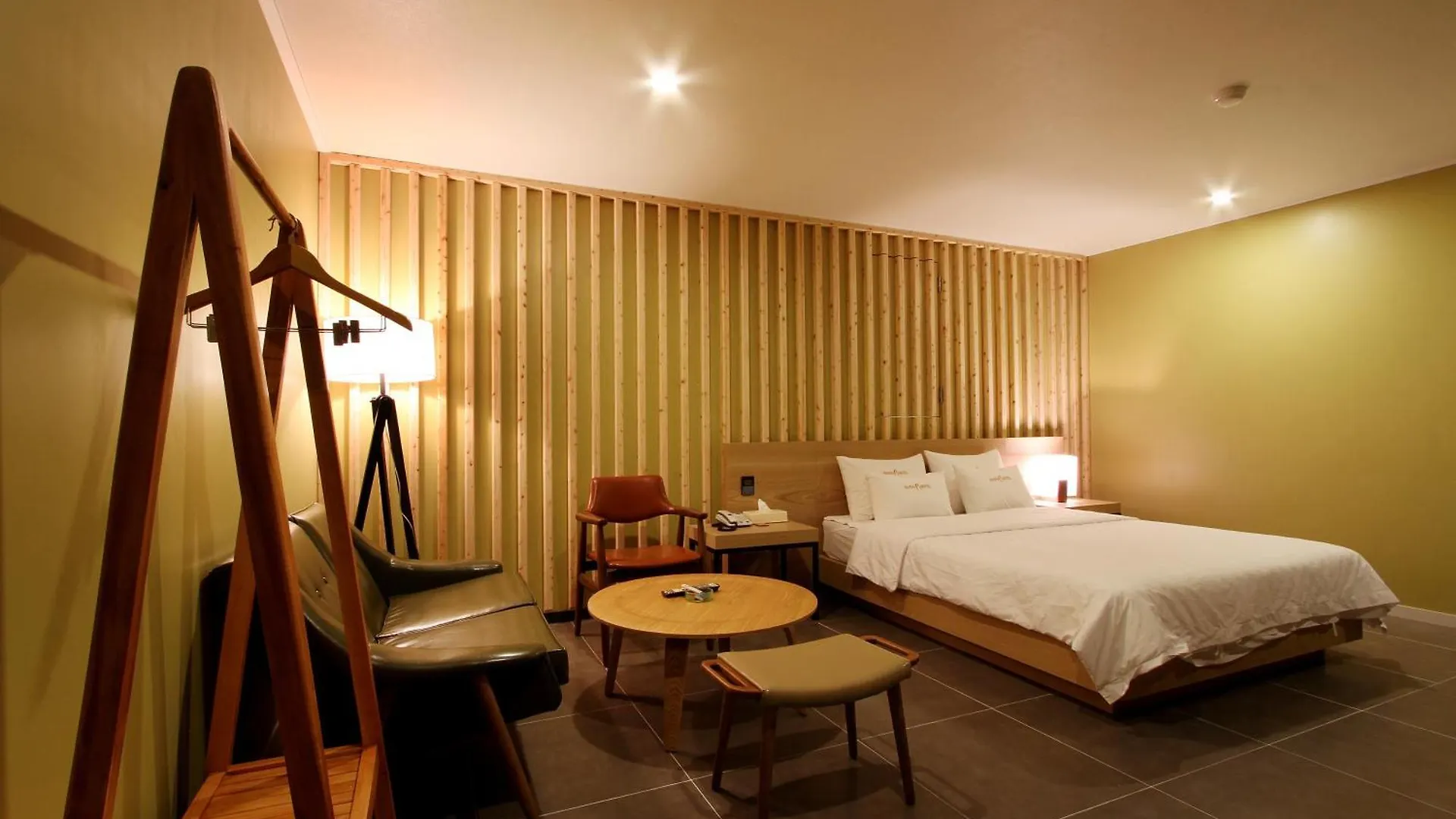 Bando Tourist Hotel Incheon 2*,  South Korea